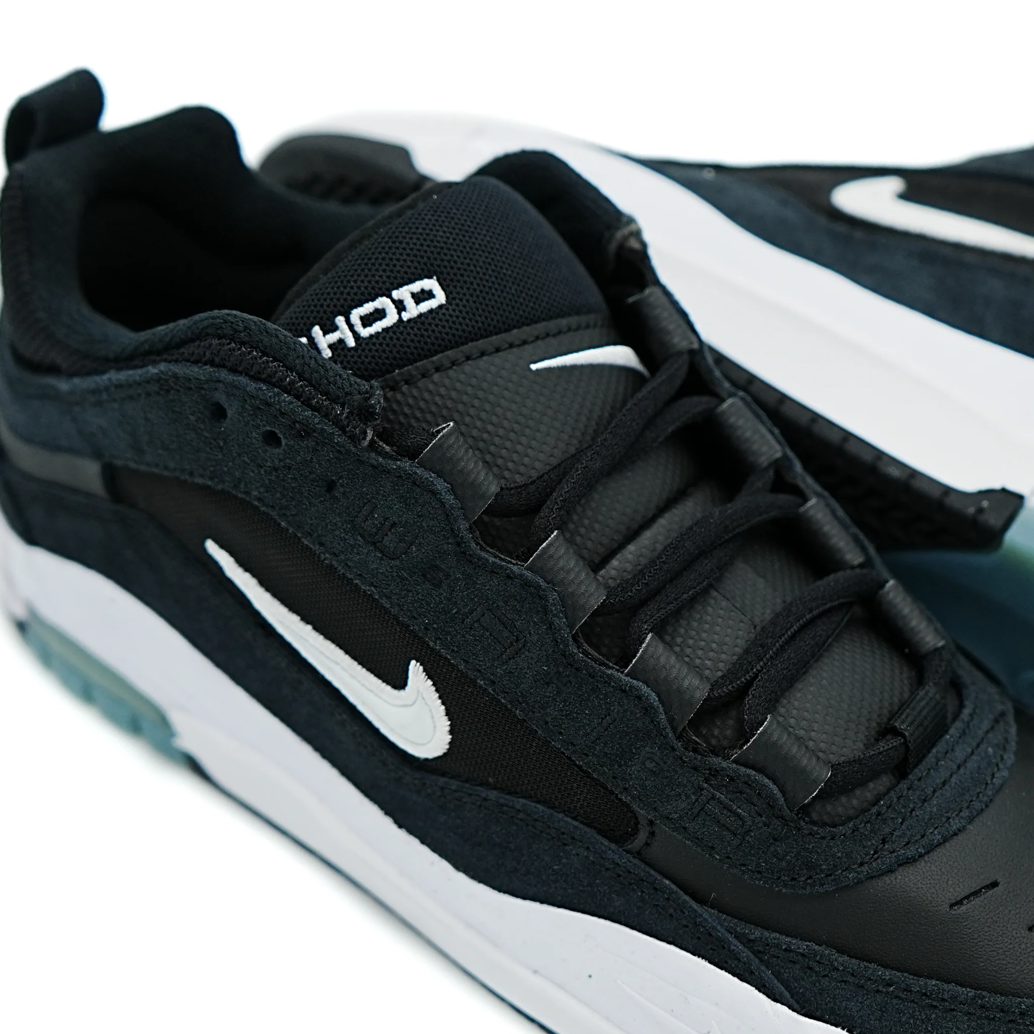 Nike SB Air Max Ishod - Black / White - Image 2